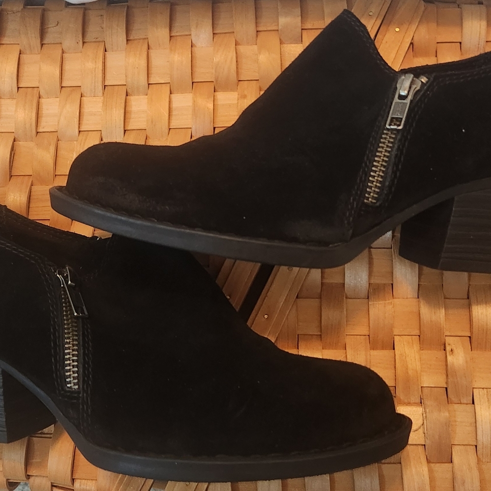 Born Black Suede Mules with Double Zippers Size 7.5. EUC